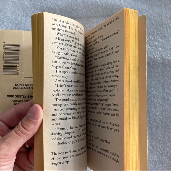 Books: Hitchhiker’s Guide/ Ballad of Songbirds - Picture 5 of 8